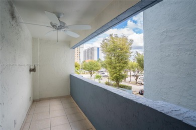 This 1 bedroom 1 bath condo offers a great opportunity for both