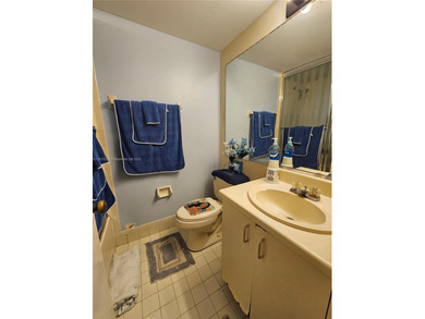 Priced to sell. 2/2 corner unit on 4th floor in a great location