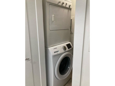 LIVE FLORIDA LIFESTYLE JUST A FEW STEPS FROM THE OCEAN FULLY