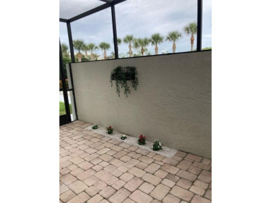 LIVE FLORIDA LIFESTYLE JUST A FEW STEPS FROM THE OCEAN FULLY