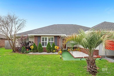 4/3 GORGEOUS & MOVE IN READY! OPEN FLOOR PLANS, HIGH, VAULTED