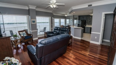 Immaculate Marina Bay Condo with a Garage on North Bay, just