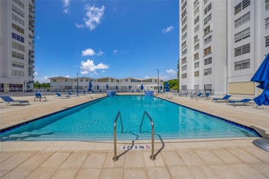 Enjoy breathtaking Bay views from this elegant 2 bed / 2 bath