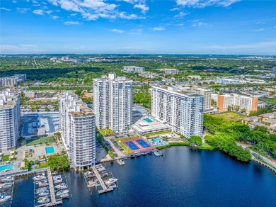 Enjoy breathtaking Bay views from this elegant 2 bed / 2 bath