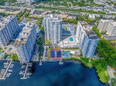 Enjoy breathtaking Bay views from this elegant 2 bed / 2 bath