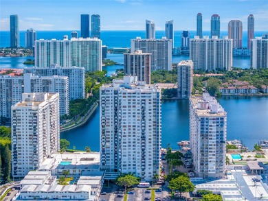 Enjoy breathtaking Bay views from this elegant 2 bed / 2 bath