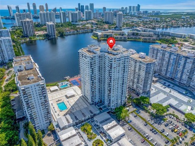 Enjoy breathtaking Bay views from this elegant 2 bed / 2 bath