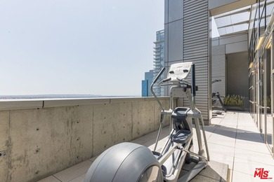 Evo is an impeccably modern residence rising 24 stories above