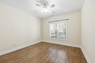 Luxury Living on the Golf Course - Dual Suites, Enclosed