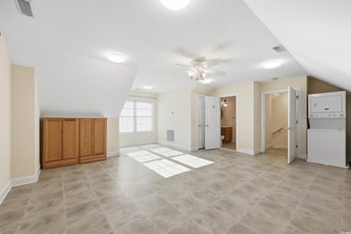 Luxury Living on the Golf Course - Dual Suites, Enclosed