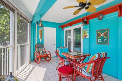 Welcome to 700 NE Harbour Terr -- a bright and inviting condo