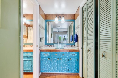 Welcome to 700 NE Harbour Terr -- a bright and inviting condo