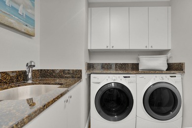 Welcome to The Plaza at Oceanside! Spectacular sun-drenched