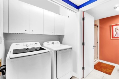 SPECTACULAR SWEEPING OCEAN, INTRACOASTAL AND CITY VIEWS