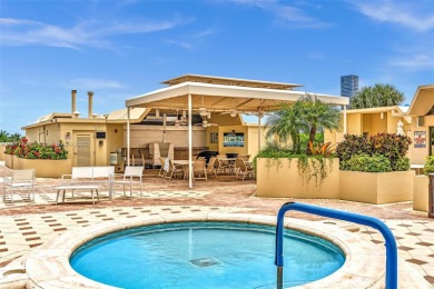 SPECTACULAR SWEEPING OCEAN, INTRACOASTAL AND CITY VIEWS