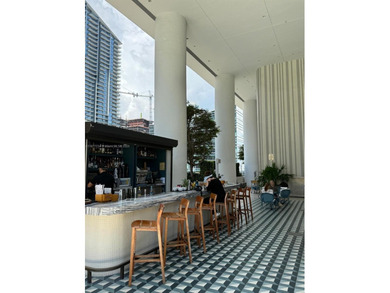 Welcome to SLS LUX BRICKELL!! This stunning residence offers