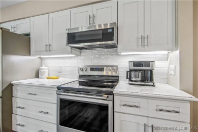 The location at Water's Edge everyone wants. A walk in unit with