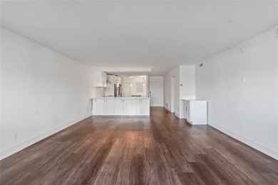 FREE DOCK SLIP 1ST YEAR, PRICE JUST REDUCED BY MOTIVATED