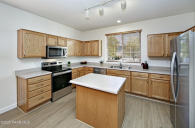 **Welcome Home to Your Dream Retreat in StoneRidge Golf