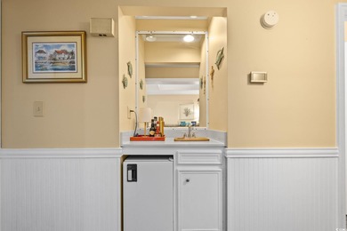 Welcome to Tilghman Beach & Raquet! Located in one of the most