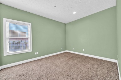 Ready for Stunning views of the Lagoon? look no farther, this 2