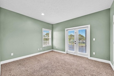 Ready for Stunning views of the Lagoon? look no farther, this 2