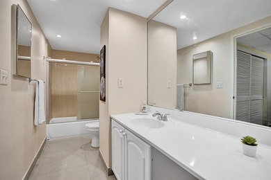 Totally updated unit at the fabulous Sian. 1 bedroom/1.5 bath