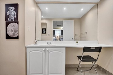 Totally updated unit at the fabulous Sian. 1 bedroom/1.5 bath