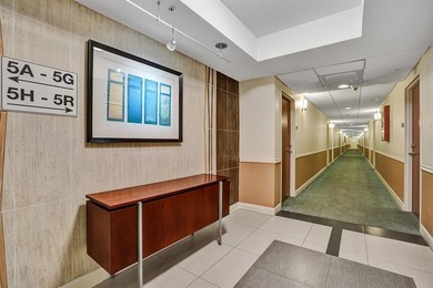 Totally updated unit at the fabulous Sian. 1 bedroom/1.5 bath