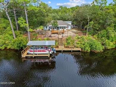 Your Private Waterfront Oasis on Crooked Creek - A Fisherman's