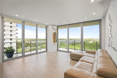 The only residence in The Harbour with this layout: a 16th-floor