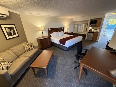 A great rental unit in Weathervane Terrace Inn and Suites. This
