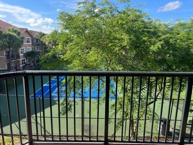 Contemporary and recently updated condo. This 2-bedroom, 2-bath