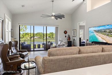 Experience the finest in Laterra Links living with this