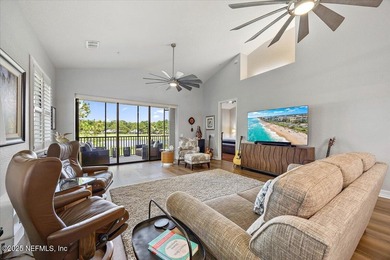 Experience the finest in Laterra Links living with this