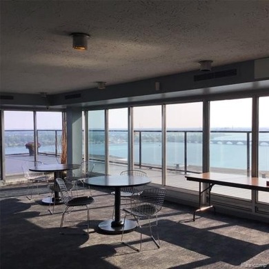 Welcome to this beautifully updated 1-bedroom, 1-bathroom condo