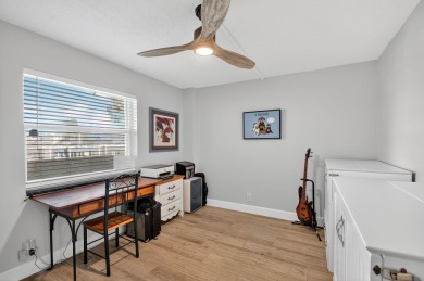 Updated 2/2 on barrier island! Tranquil Intracoastal and Sunset