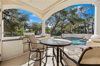 Don't miss out on this spectacular buy! Stunning 2nd-row corner