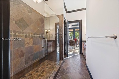 Don't miss out on this spectacular buy! Stunning 2nd-row corner