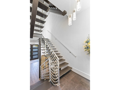 NEW LISTING! Welcome to 612 Magnolia Drive, an exceptional