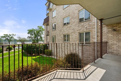 EXCEPTIONAL PRICE FOR A LARGER FLOOR OFFERED! EXPERIENCE LIVING