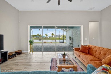 LAKEFRONT, Mosaic Daytona home, with RARE 4-CAR GARAGE large