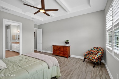 LAKEFRONT, Mosaic Daytona home, with RARE 4-CAR GARAGE large