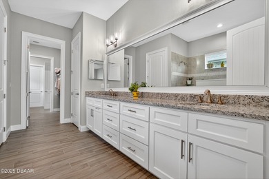 LAKEFRONT, Mosaic Daytona home, with RARE 4-CAR GARAGE large