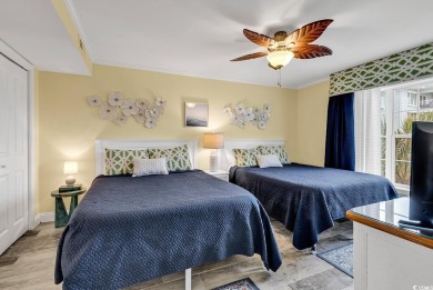 LAKEFRONT SUMMERHOUSE VILLA presents a Colorful, Casual