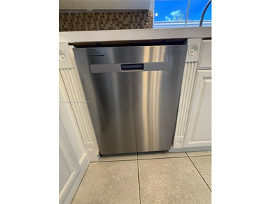 Highly desirable Chapel Trail community in West Pembroke Pines!