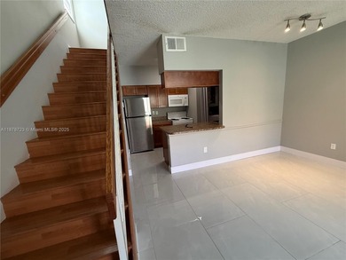 1 Bedroom/ 1 Bathroom upgraded corner unit at La Hacienda. First