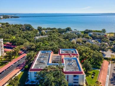 *Welcome to this charming 2-bedroom, 2-bathroom corner unit of