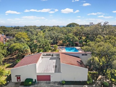 *Welcome to this charming 2-bedroom, 2-bathroom corner unit of