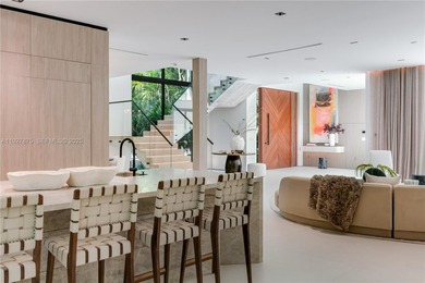 Welcome to CASA GRANDE, a dramatic 7BD/7BA modern residence